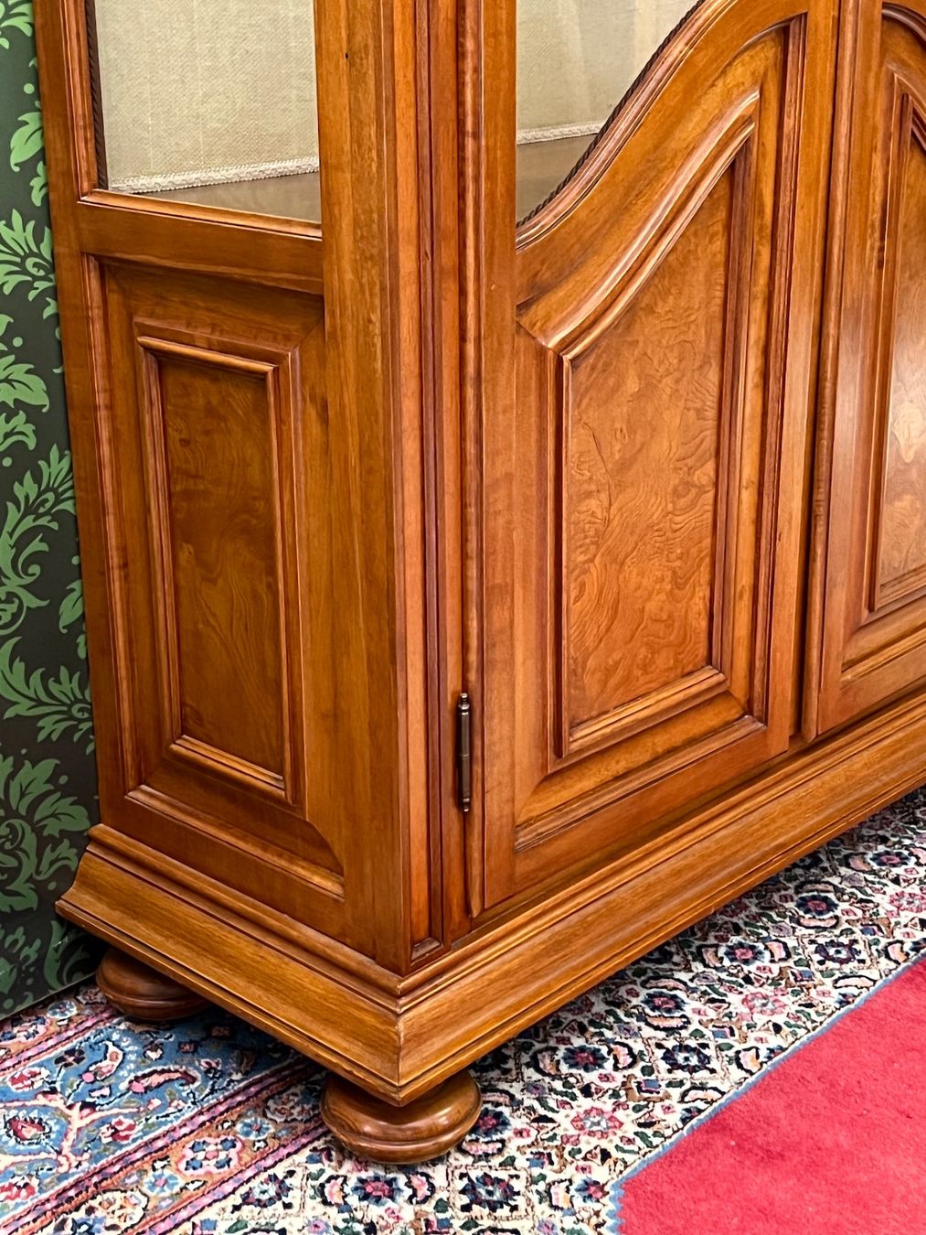 Vetrine: Biedermeier Vitrine Kirschbaum Barock Gründerzeit SELVA – Usato da Gemünden venduto da GEUENWALD 1