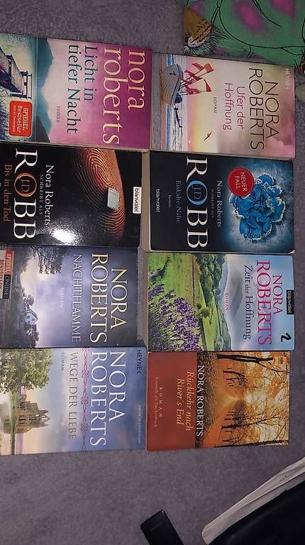 Livres: Nora Roberts Romane – D'occasion à St. Gallen par Brazuca