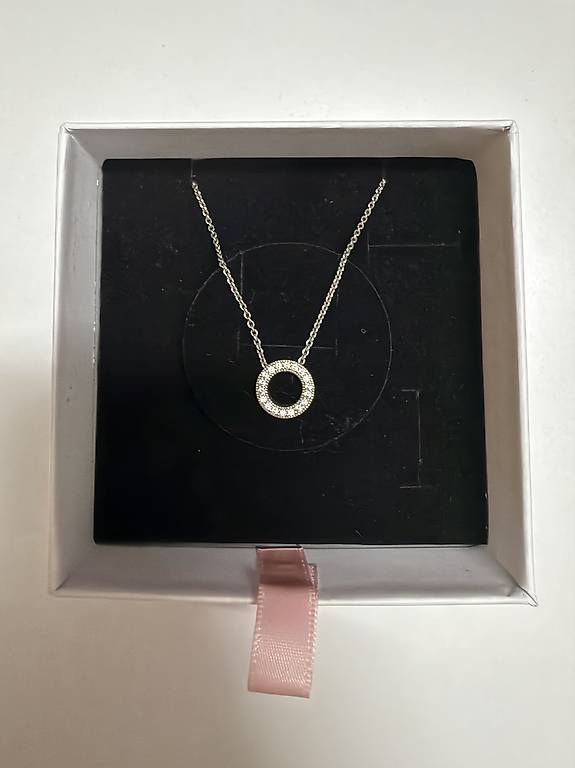 Ketten: PANDORA Collana con cerchio e pavé – Gebraucht aus Minusio von Martina6600