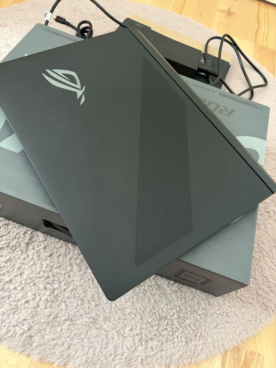 Asus Notebooks: ASUS ROG Strix SCAR 18 G835LX – Neu (gemäss Beschreibung) aus Düdingen von fit_bm9j 6