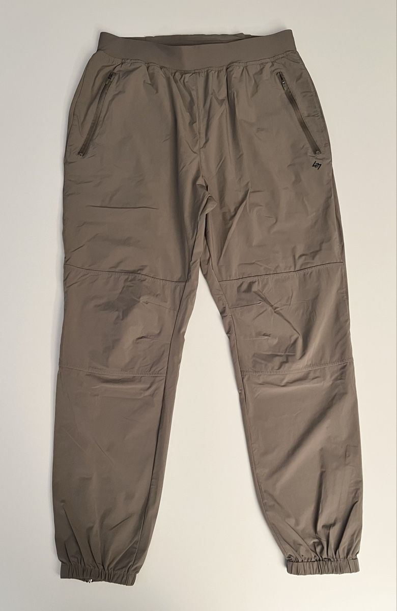 Represent Pantaloni: Represent 247 training pant L – Nuovo (secondo la descrizione) da Savièse venduto da Cedric007