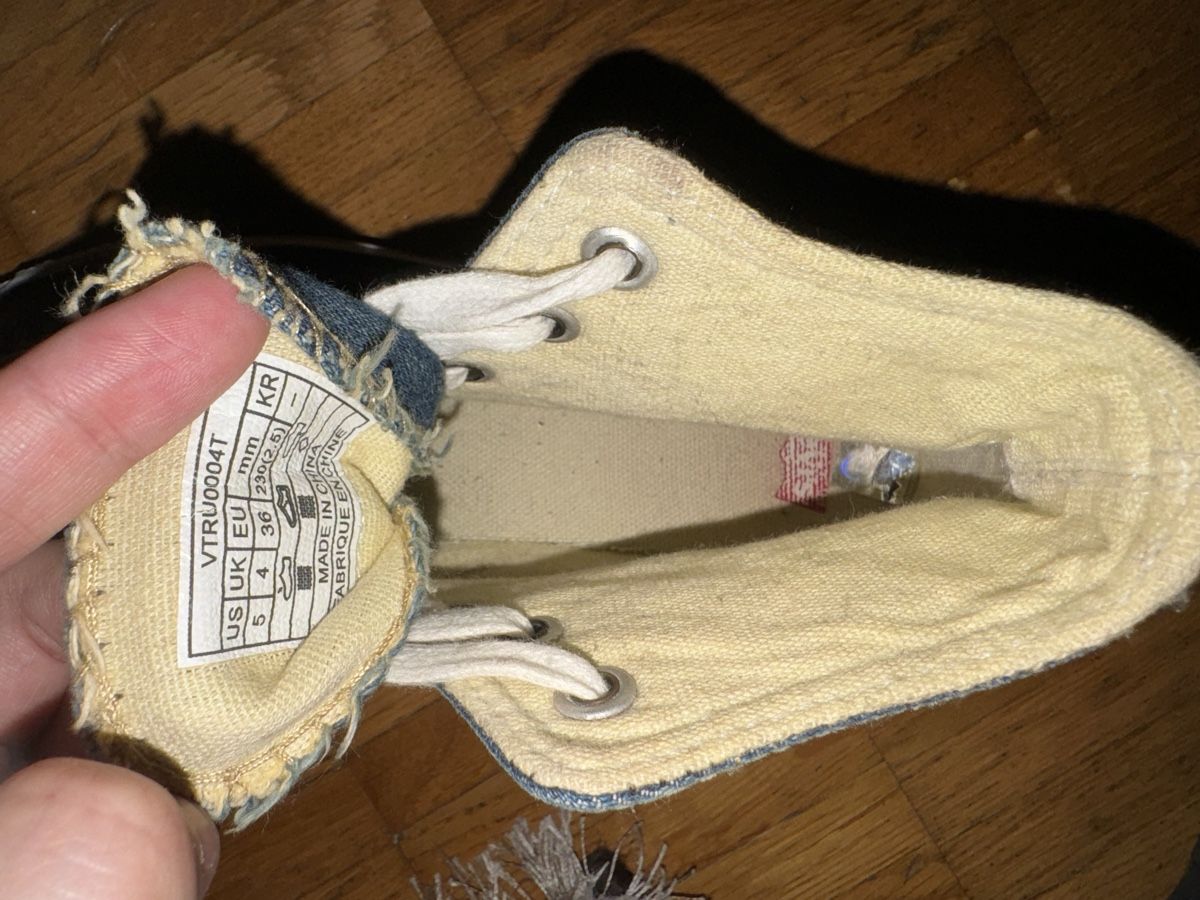 Levi's Scarpe per ragazzi: Levis Schuhe – Nuovo (secondo la descrizione) da Aarburg venduto da Da-Lila 4