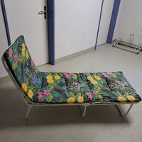 Liegematte Blumenmuster zusammenklappbar guter Zustand