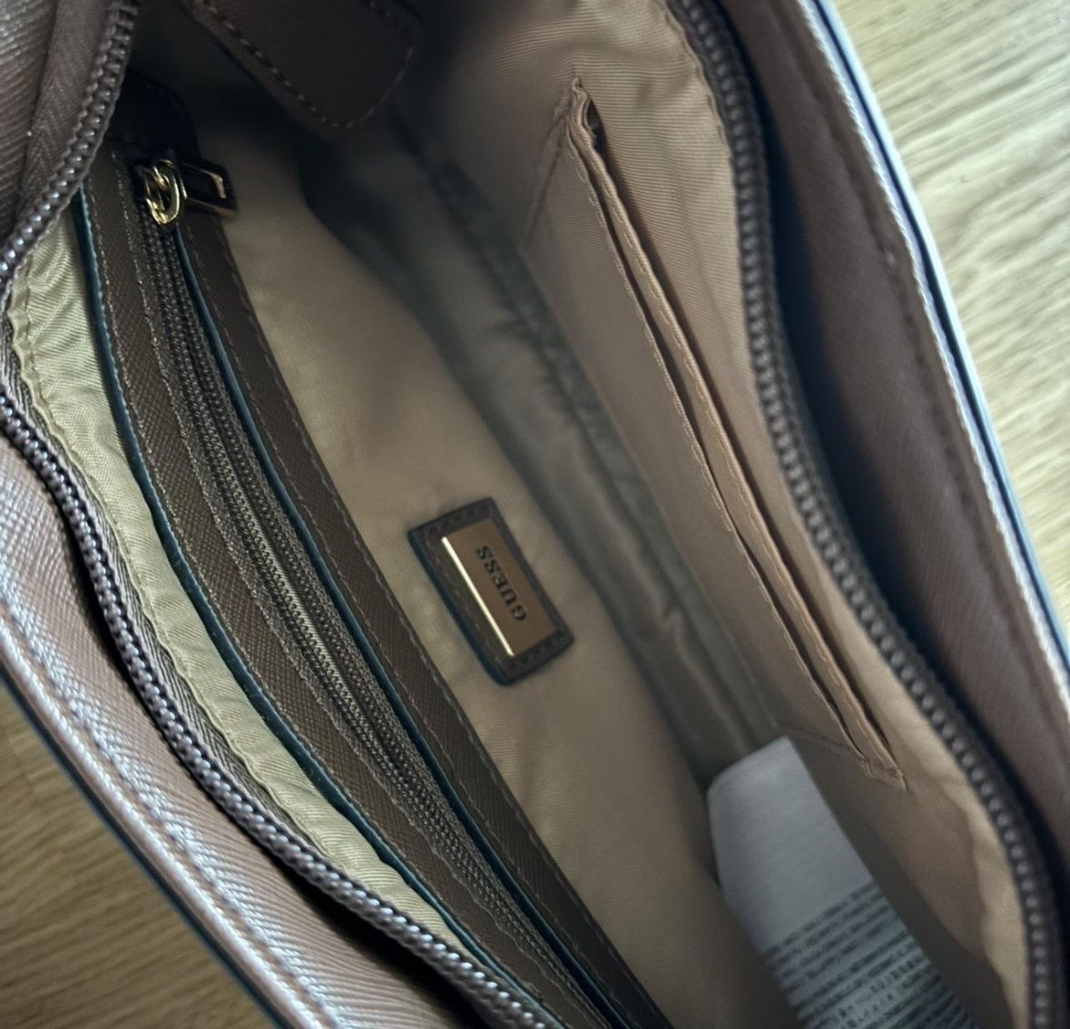 Guess Borse da donna: Guess Handtasche – Nuovo (secondo la descrizione) da Schwerzenbach venduto da nadjaliz5 2