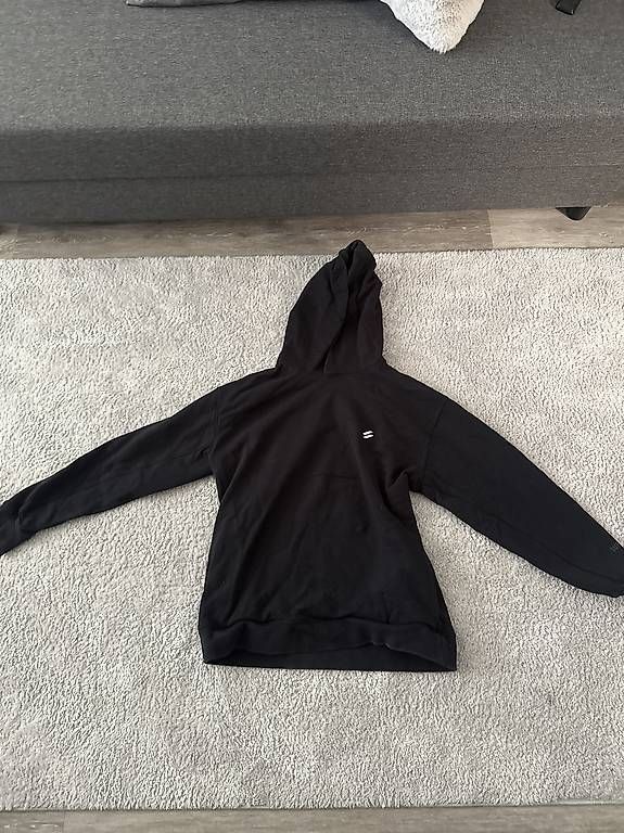 Pullover & Sweatshirts: Superdry Hoodie – Gebraucht aus Möriken AG von nil_hmm8 1