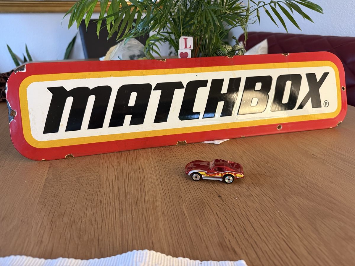 Matchbox Modellini d'auto: Matchbox Corvette – Usato da Schupfart venduto da 1.TopAngebote