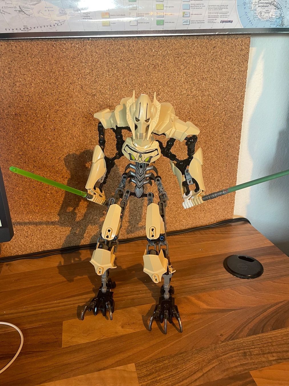 Lego Spielzeuge: LEGO Star Wars General Grievous - 75112 – Gebraucht aus St-Prex von Okoala