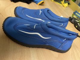 Badeschuhe von Bluefin, Grösse 29, für kleine Wasserratten