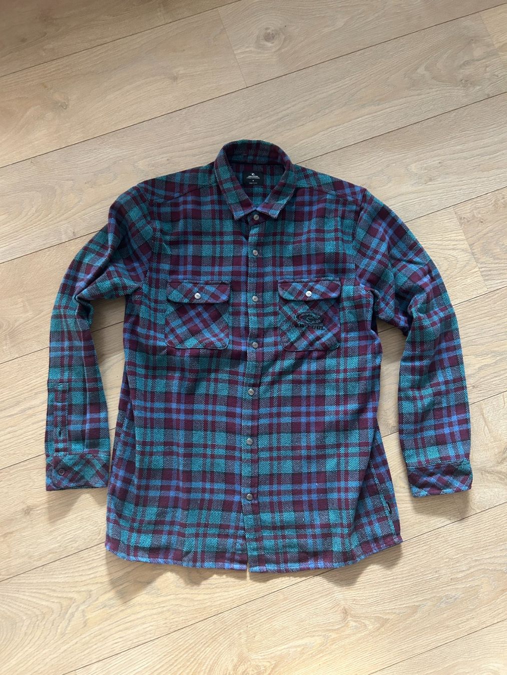 Rip Curl Hemden: Rip Curl Hemd M – Gebraucht aus Domat/Ems von Sanpan