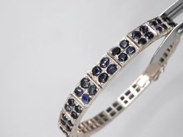 Armband mit 84 Saphiren aus Silber