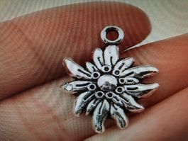 2 Edelweiss Anhänger - 1000 Möglichkeiten - zum Annähen