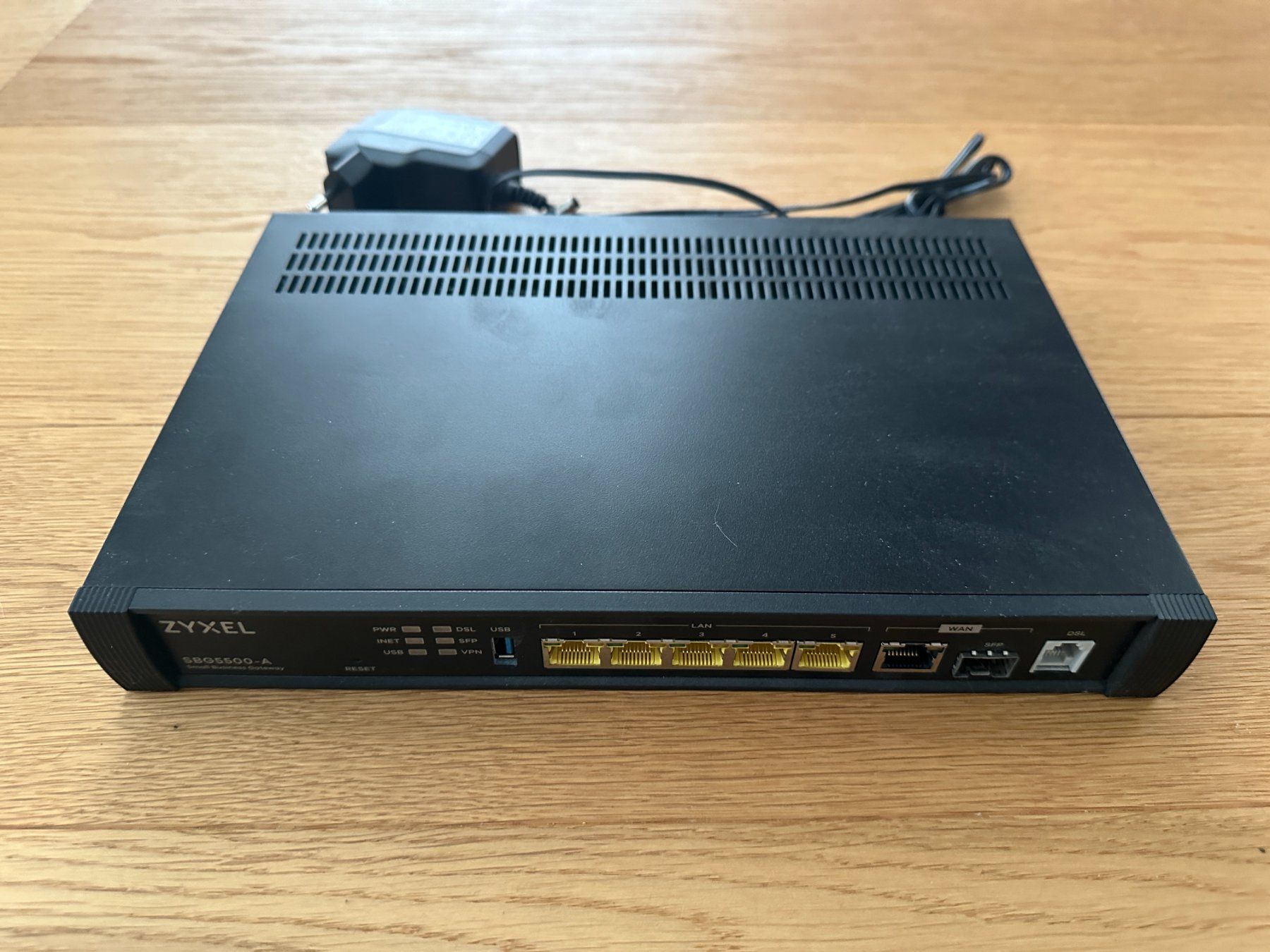 Zyxel Modems & Router: Zyxel SBG5500-A – Gebraucht aus Founex von MaevaMatahi 1