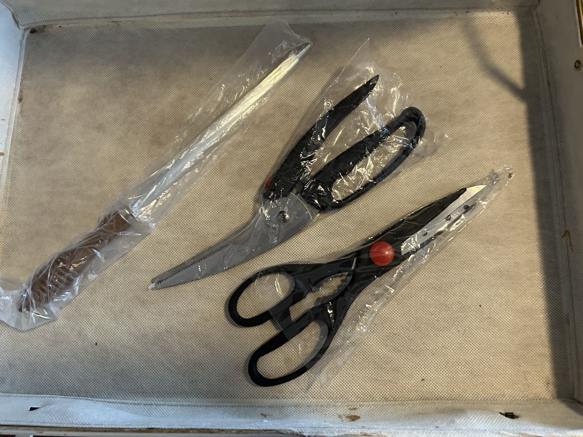 Messer: Valise neuve entière de couteaux et accessoires – Neu und originalverpackt aus Geneve von antoinette19 3