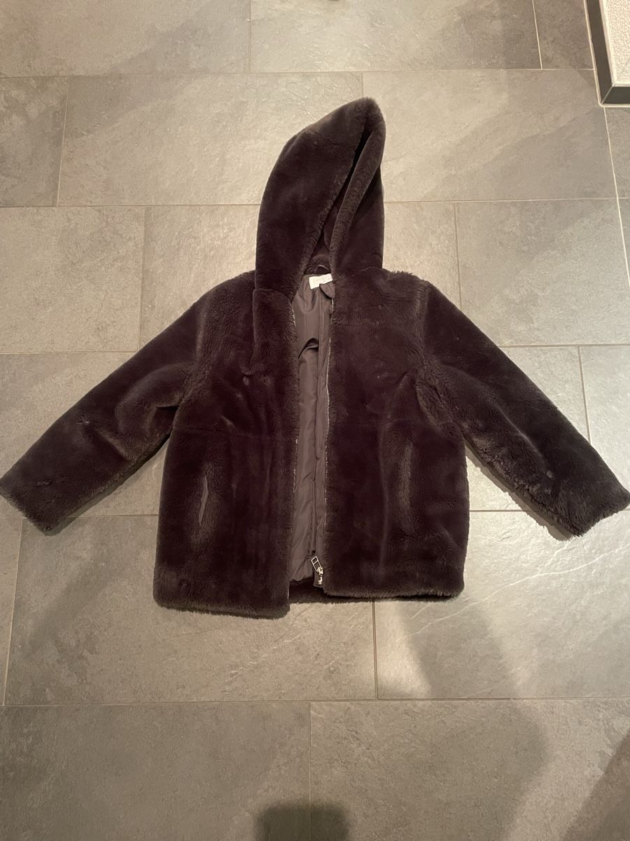 Zara Vestes & Manteaux: Winterjacke Kunstfell – Neuf (Voir description) à Balgach par sei_s6d7