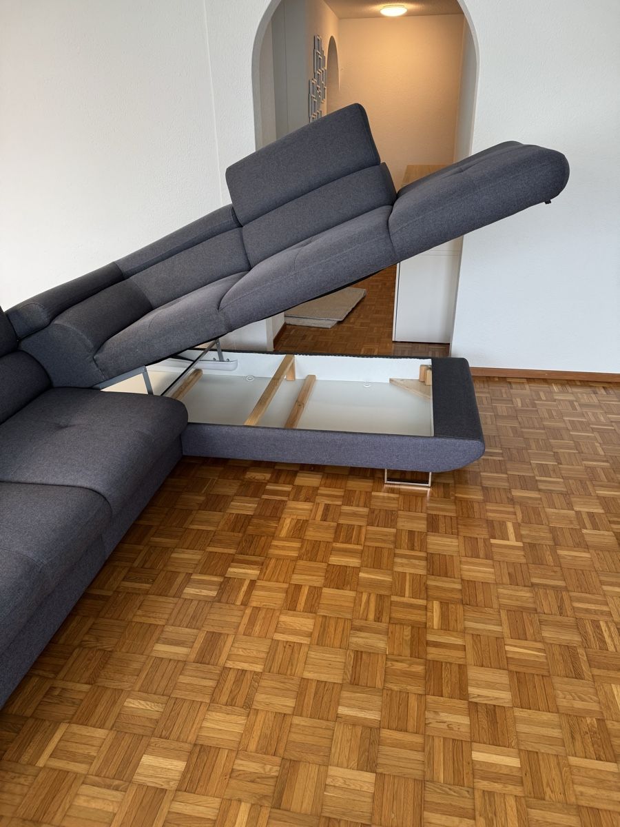 Sofas: Ecksofa grau – Gebraucht aus Schmerikon von BiancaM03 3