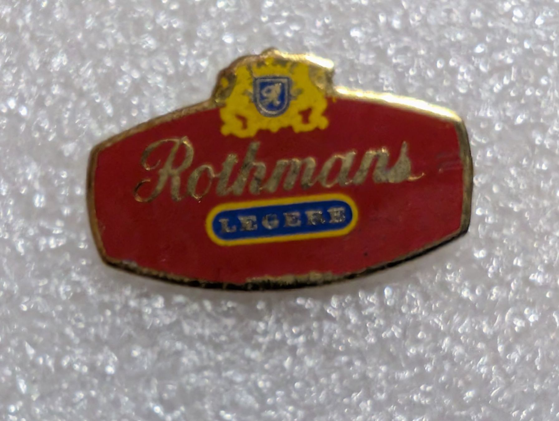 Placchette & Badge: Ansteckpin 258: Rothmans – Usato da Oppligen venduto da Pin-Fall-Shop