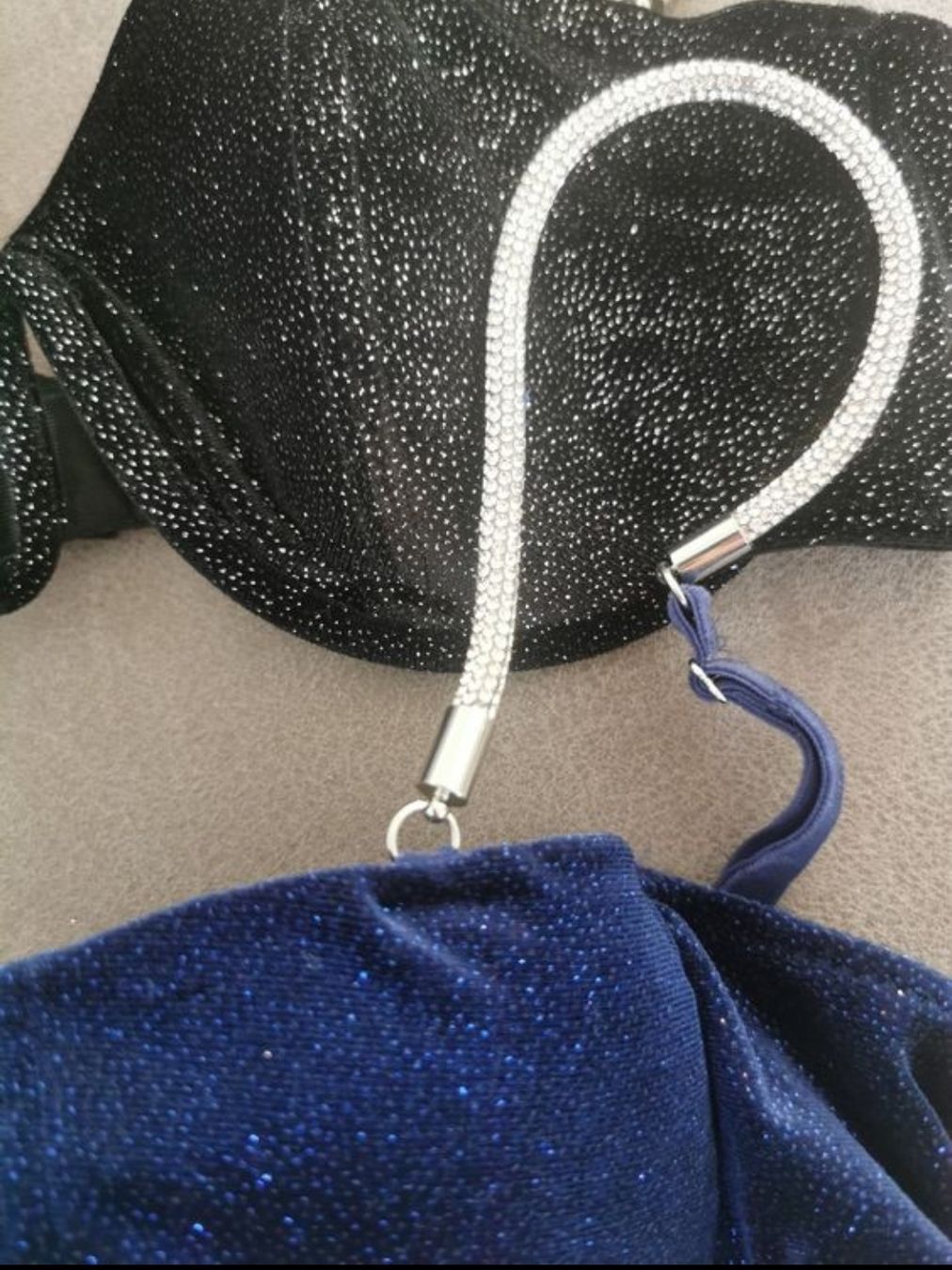 Altra biancheria intima: Glitzer BHs mit Strass Trägern, Damen, Grösse 80B/36B – Nuovo (secondo la descrizione) da Niederhasli venduto da 8155irae 3