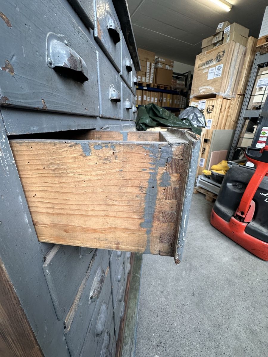 Cassettiere: Schubladen Möbel mit Patina – Usato da Wiedlisbach venduto da Chips02 2