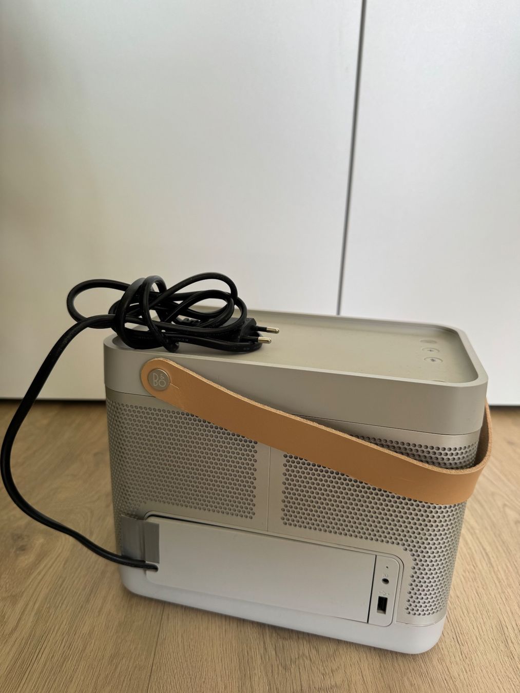 Bang & Olufsen Lautsprecher: Top B&O Beolit 15 Lautsprecher Grau – Gebraucht aus Zürich von bas_bpr7 2