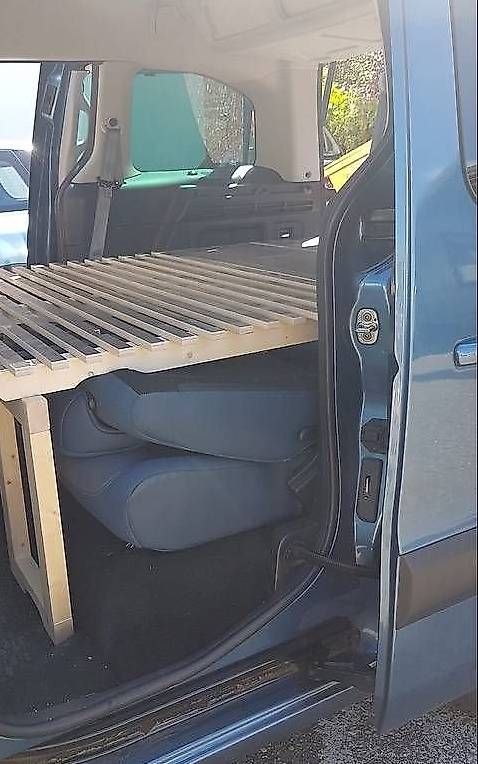 Letti: Mobiles Auto Camping Bett – Usato da Zürich venduto da NurayE 2
