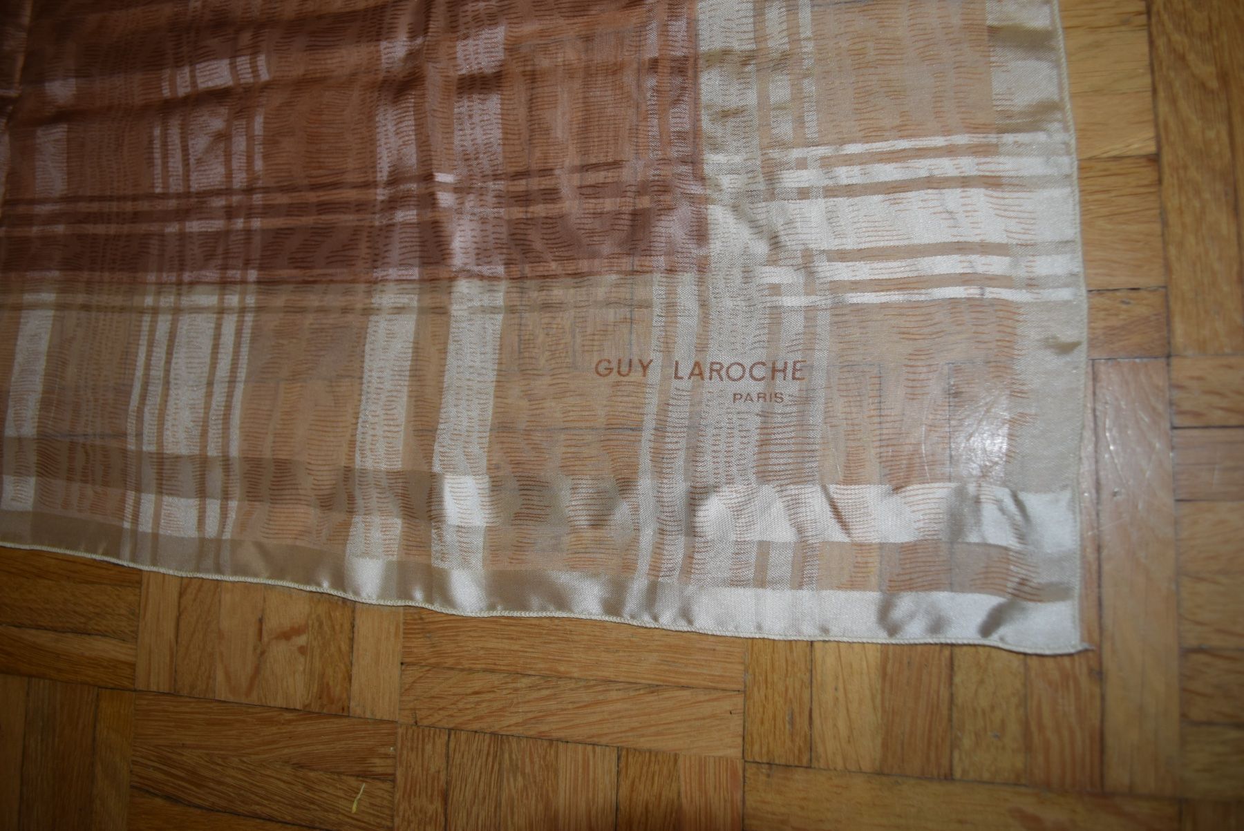 Foulard & Sciarpe: Schönes Seidenfoulard, 100% Seide – Usato da Brienz BE venduto da mondchatz1 2