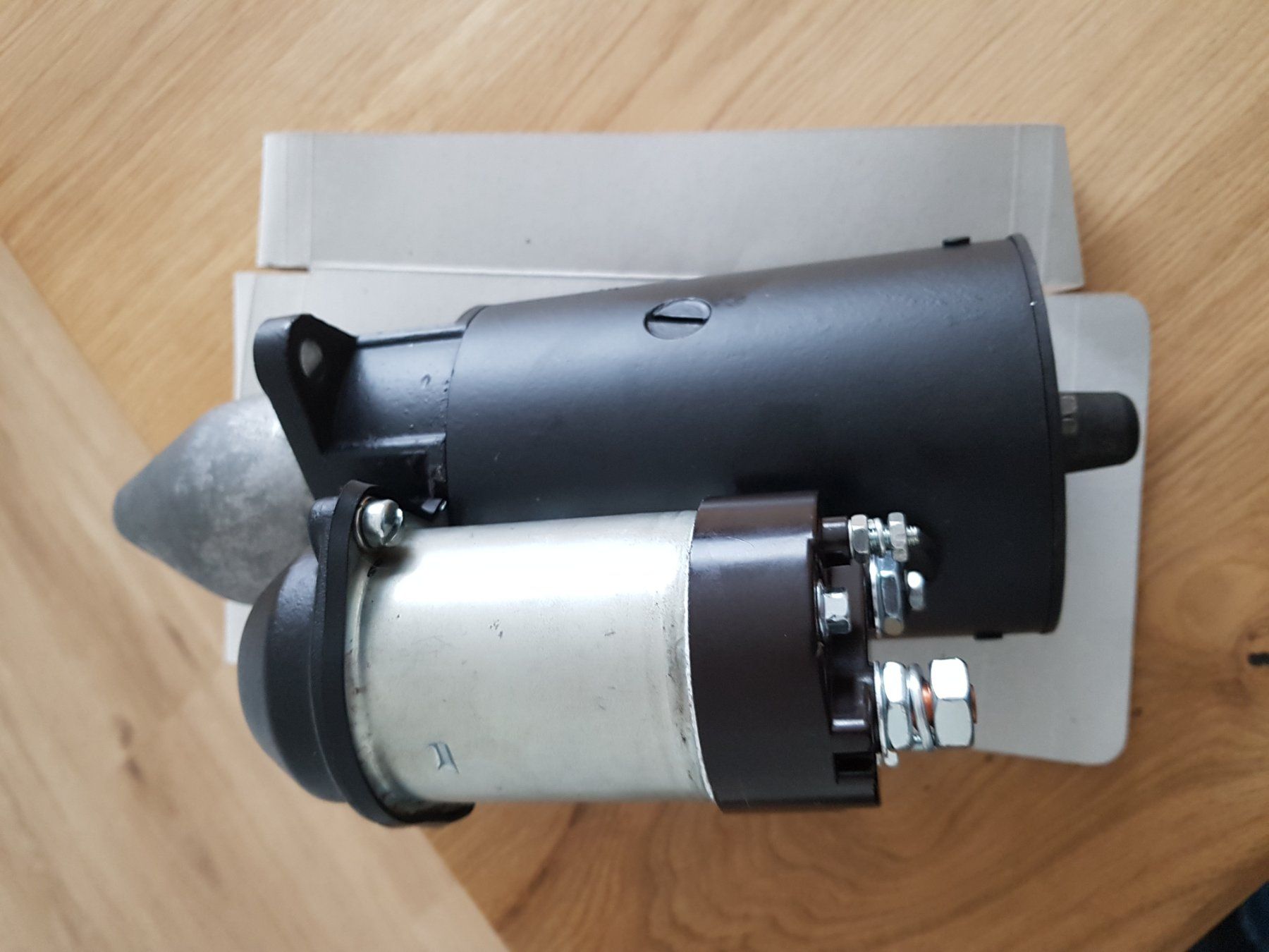 Chevrolet Tutti pezzi di ricambio auto: Chevrolet Corvair Delco Remy Anlasser – Usato da Wetzikon ZH venduto da 65corsa 3
