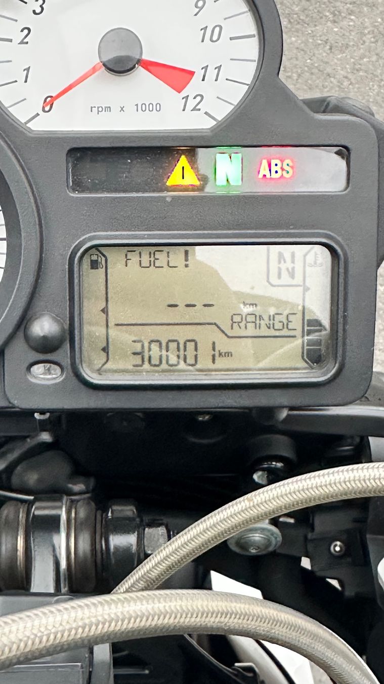 BMW Route: BMW K1200R – D'occasion à Ostermundigen par S.A.V. 8