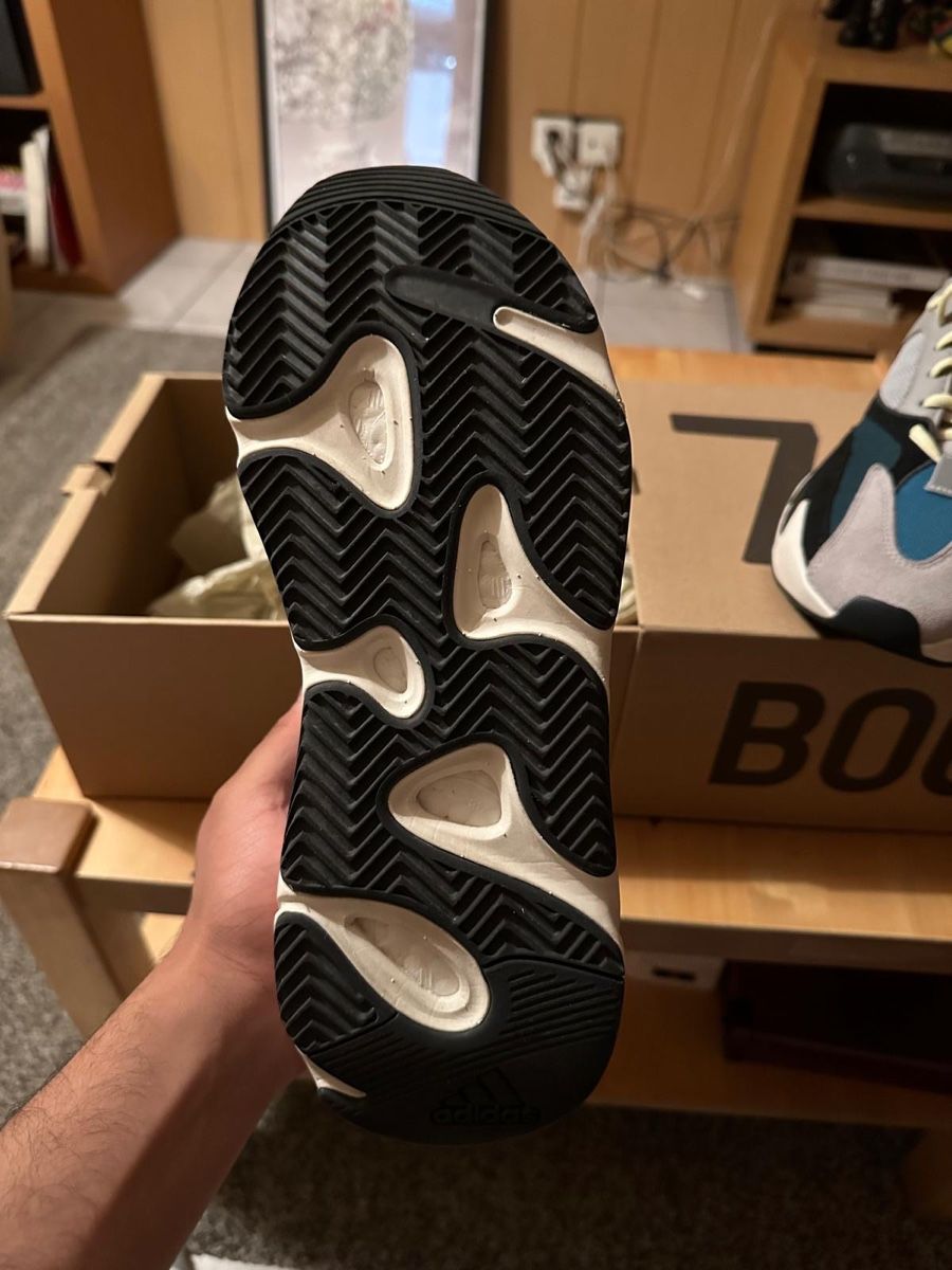 Adidas Scarpe da uomo: adidas Yeezy Boost 700 Wave Runner – Nuovo (secondo la descrizione) da Weisslingen venduto da andre.a.o 1