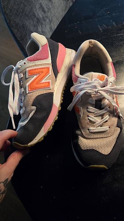 Scarpe da donna: new balance 36,5 – Usato da Niederwangen BE venduto da Hmela