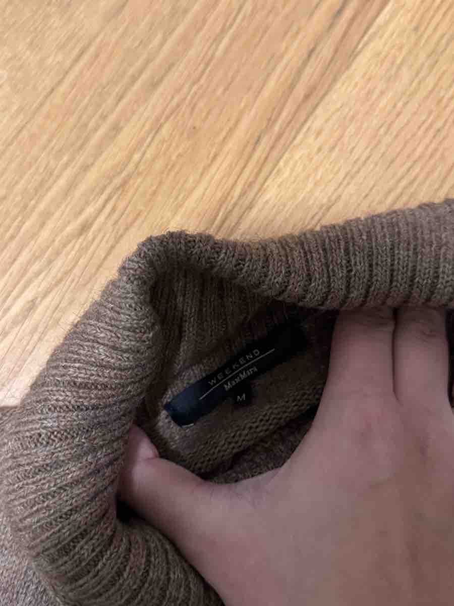 Max Mara Maglioni & Felpe: Wool Weekend Max Mara Roll-Neck Sweater Brown Size M – Nuovo (secondo la descrizione) da Rümlang venduto da Fox_19 2