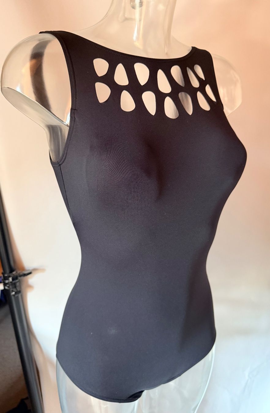 Costumi da bagno & Bikini: FEMILET, Badekleid, Grösse 36, Farbe Schwarz – Nuovo e nell'imballaggio originale da Rudolfstetten venduto da gst_g7xl 1