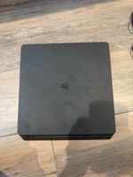 Playstation 4 Slim Konsole mit Kabeln gebraucht