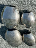 Dekovasen Metall silberfarben bauchig 18x17 cm und 25x21 cm
