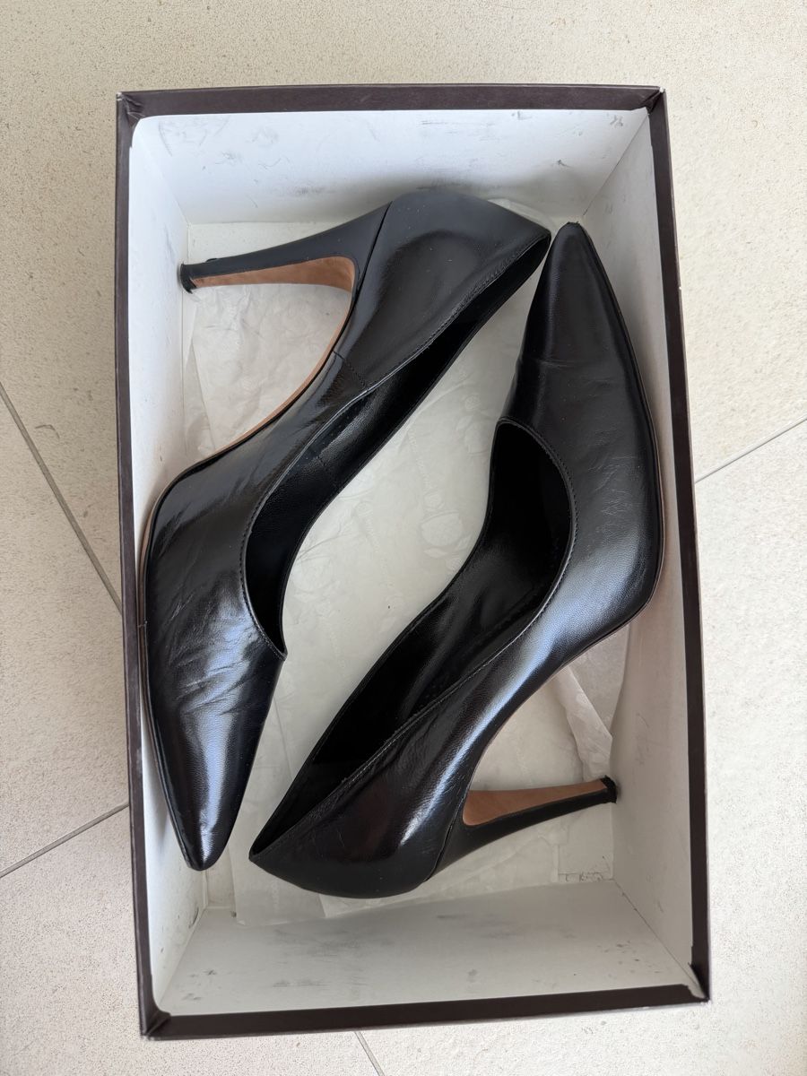 Navyboot Scarpe da donna: NAVYBOOT City Pumps aus Leder Gr. 40 – Usato da Zug venduto da kow_6xr6 6