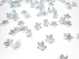 Blüten, 24 Stück, Hellblau-perl, 7 x 13mm,Loch 1mm
