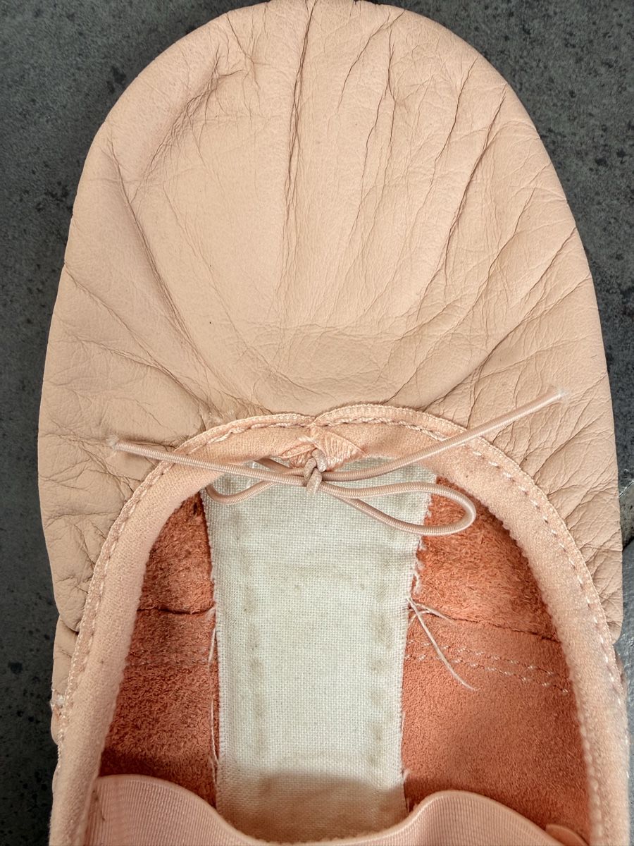 Decathlon Scarpe per ragazze: Ballettschuhe Leder rosa Grösse 31 – Usato da Aarau venduto da xiy_p5h2 2
