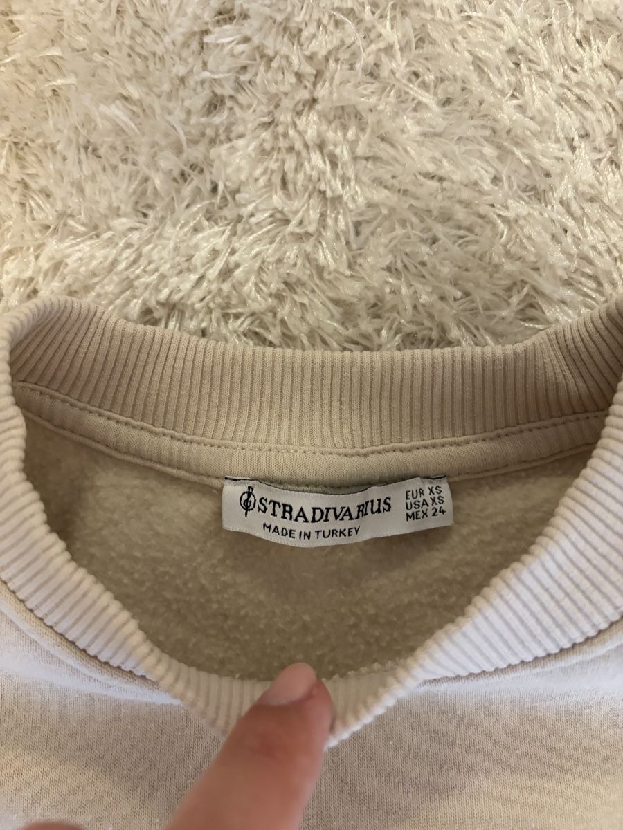 Stradivarius Maglioni & Felpe: Pulli flauschig Stradivarius – Usato da Lenzburg venduto da lejlaim. 1