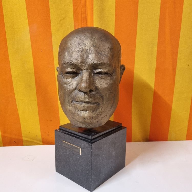 Nivada Uhren Gründer, Jakob Schneider Bronzebüste von 1967 (Gebraucht ...