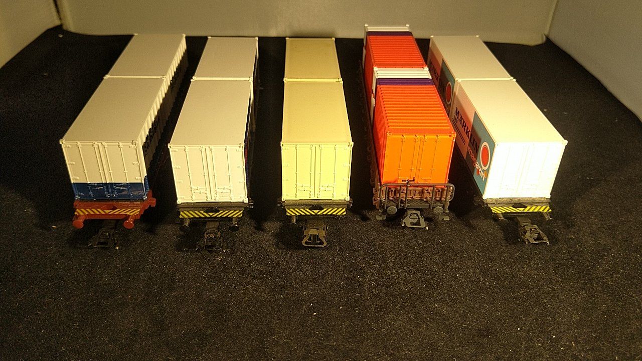 Märklin Modellini di ferrovie: 5 Märklin Containerwagen – Usato da Uster venduto da Regenwurm61 1