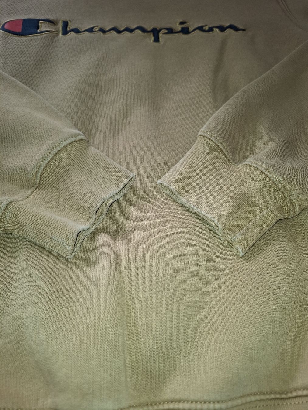Champion Pulls & Sweat-shirts: Champion sweatshirt logo brodé camel taille M – D'occasion à Le Locle par sAm_2112 3