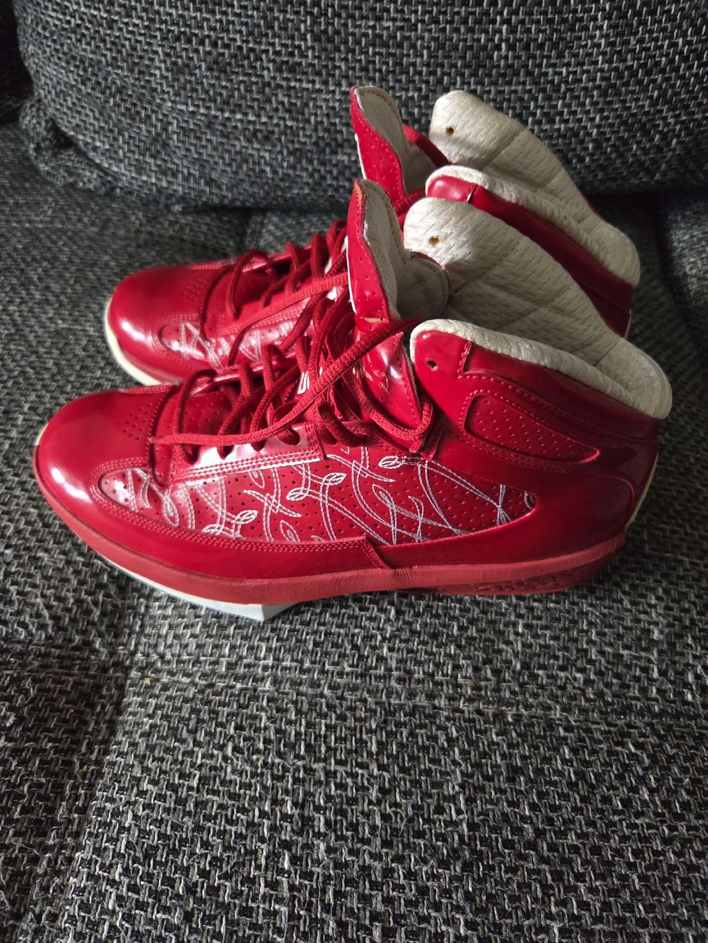 Jordan Scarpe da uomo: Jordan Icons Rot EUR 44 – Nuovo (secondo la descrizione) da Steffisburg venduto da mbedb12