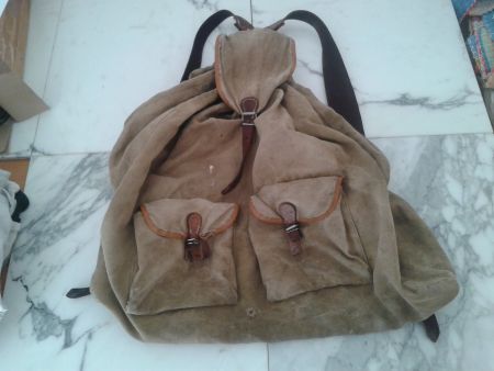 Rucksack ca. 1950 Leder / Leinen Theater-/Filmrequisite Deko