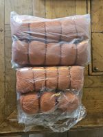 18 pelotes pure laine rouille 900gr total
