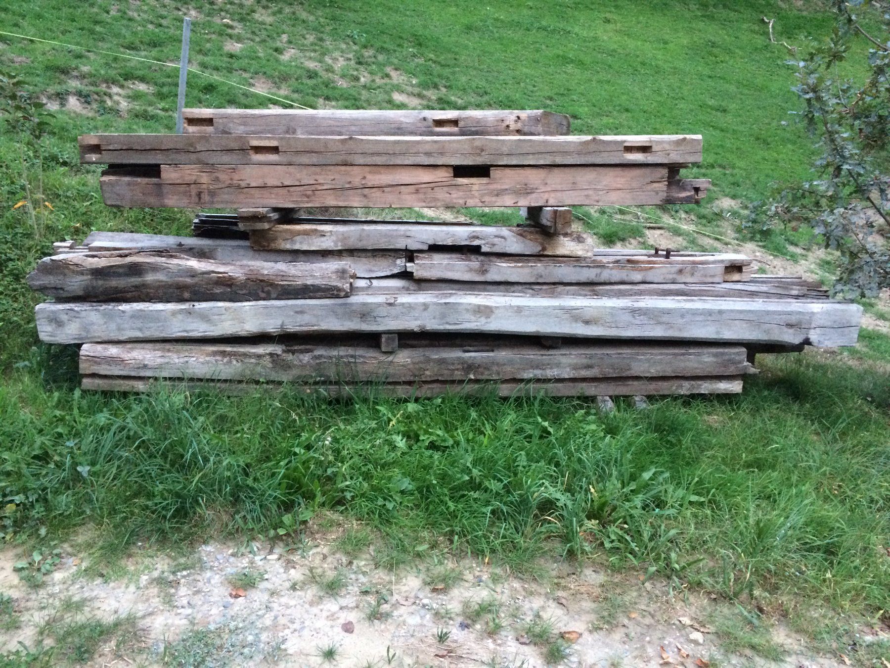 Holzartikel: Altholzbalken aus Rückbau Eiche – Gebraucht aus Wiliberg von MONSCHWIL