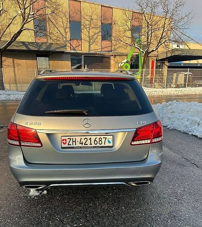 Automobili: Mercedes-Benz E-Klasse S212 Kombi E 220 CDI – Usato da Langenthal venduto da Goergens10 1