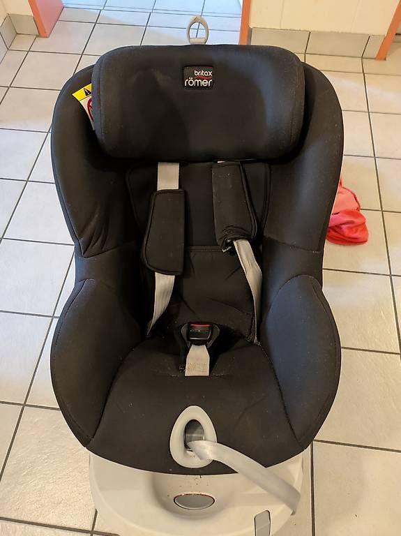 Seggiolini per auto: Kindersitz mit Isofix  – Usato da Abtwil SG venduto da oro_pg2r 4
