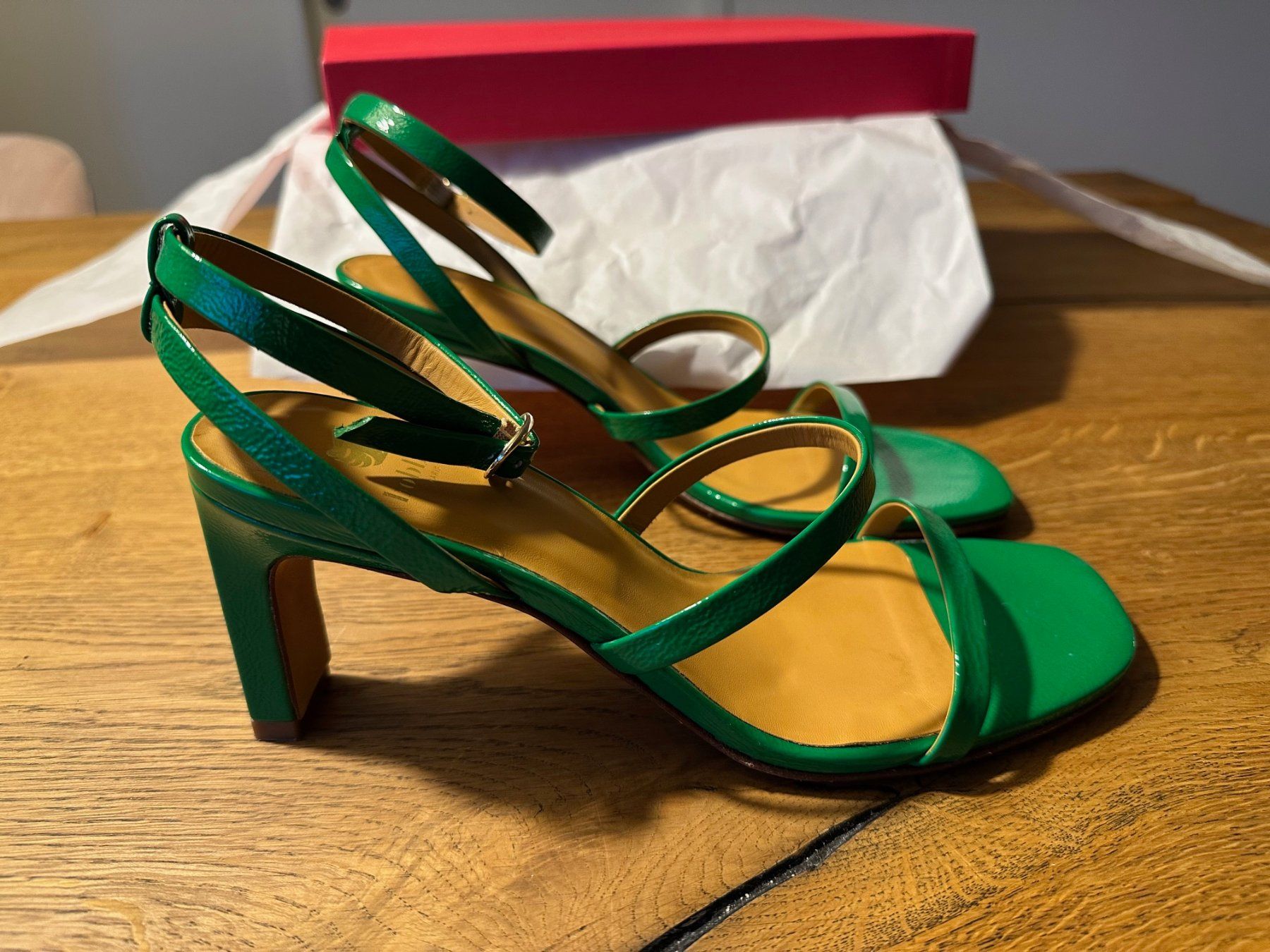 Bobbies Scarpe da donna: Bobbies Pumps, Grün Lackleder Gr. 38 – Usato da Zürich venduto da thw_bp9v 4