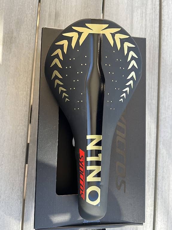 Scott Pezzi di ricambio: Saddle carbon Nino special edition – Nuovo (secondo la descrizione) da Bulle venduto da CyclingSwiss