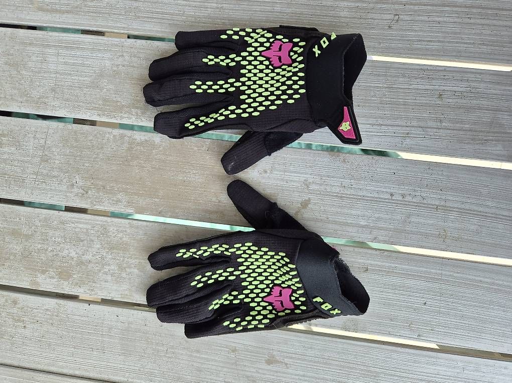 Guanti & manicotti: Guanti MTB – Usato da Besazio venduto da oma_qjz8