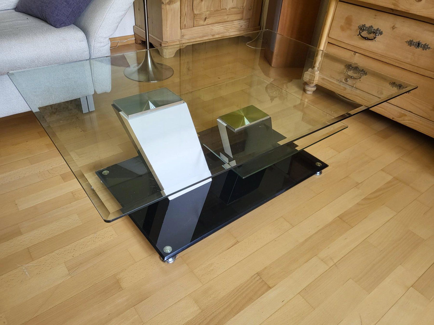 Tables: Wohnzimmertisch – D'occasion à Altstätten SG par Grenate07